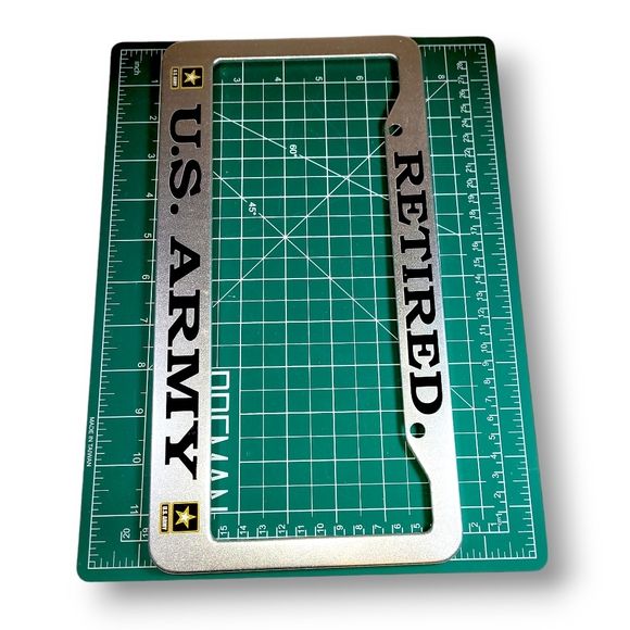 Retired U.S Army Car Plate Frame - Picture 3 of 4